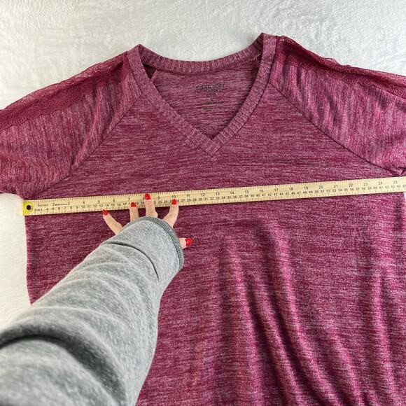 Torrid Plus 2 2X Sweatshirt Super Soft Plush V-Neck Lace Pieced Sleeve Raglan - Picture 9 of 11